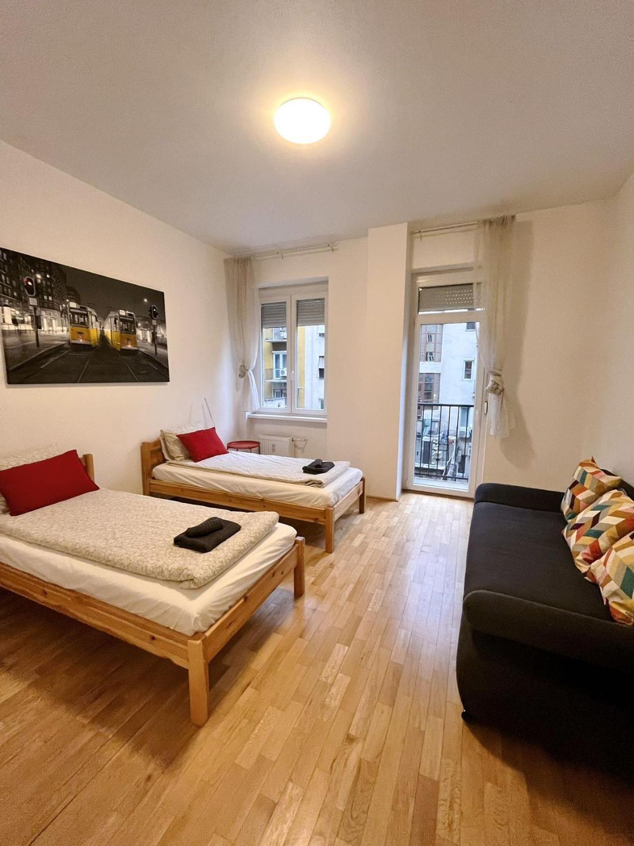 Boutique Family Apartment In The Heart Of City 부다페스트 외부 사진